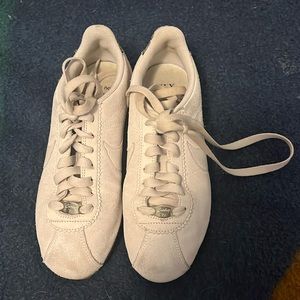 Women’s Nike Cortez Size 7